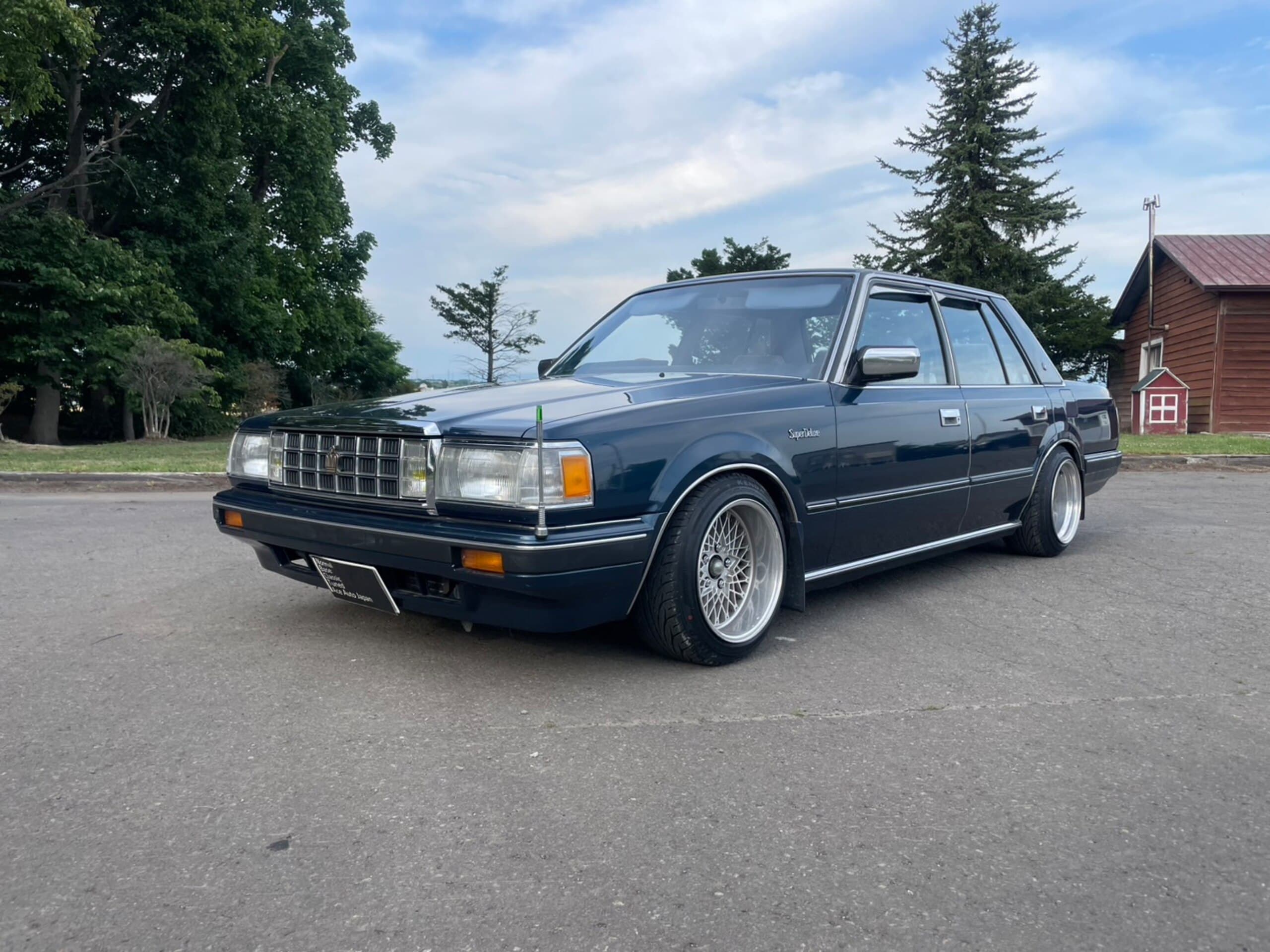 TOYOTA CROWN Super Deluxe