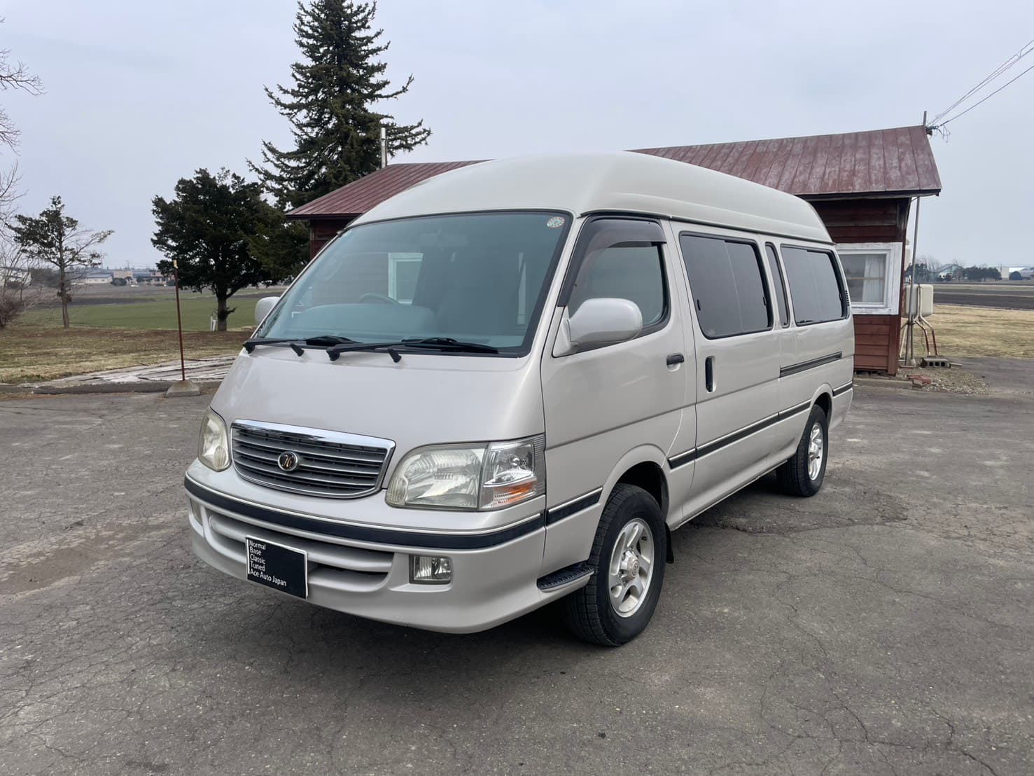 TOYOTA HIACE 3.0DT Camper